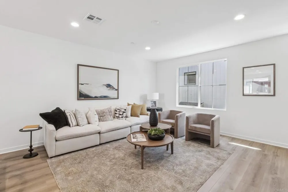 2652 Allium Way Carlsbad, CA 92008