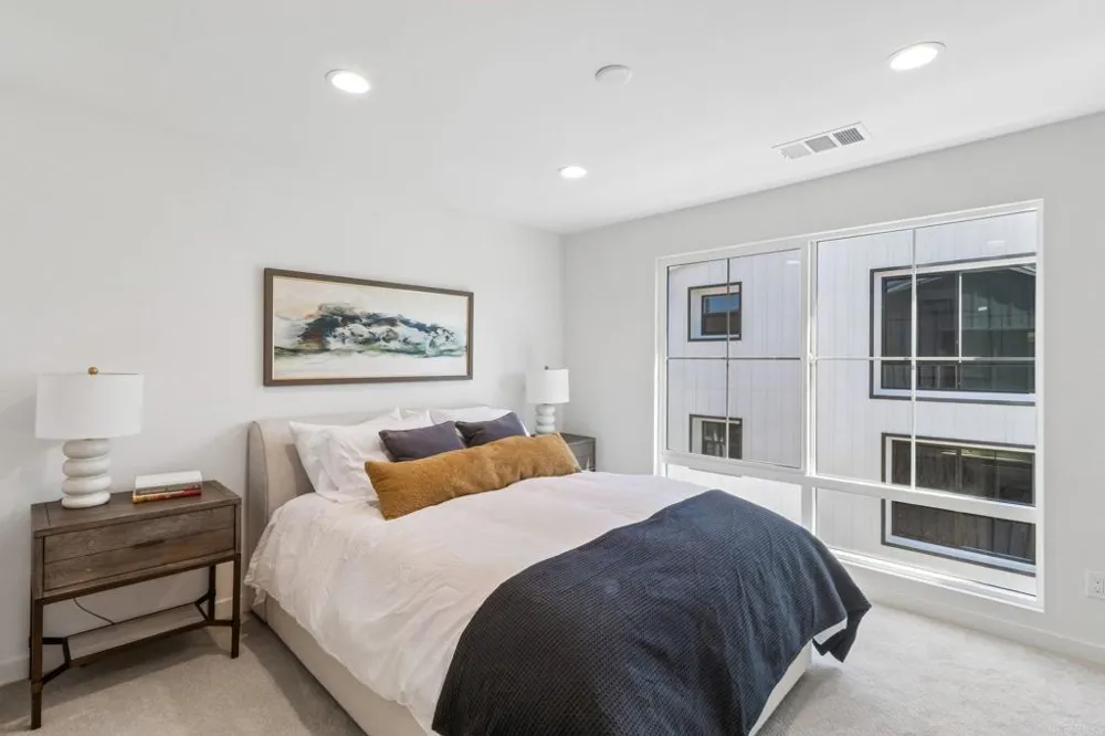 2652 Allium Way Carlsbad, CA 92008