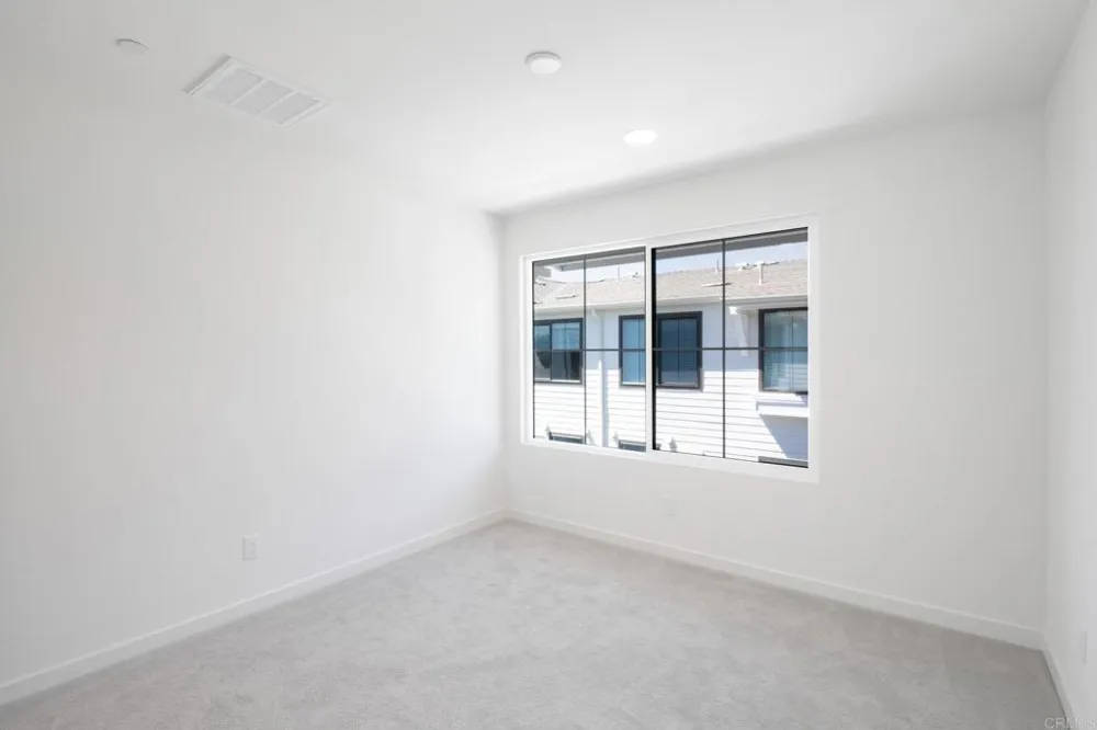 2652 Allium Way Carlsbad, CA 92008