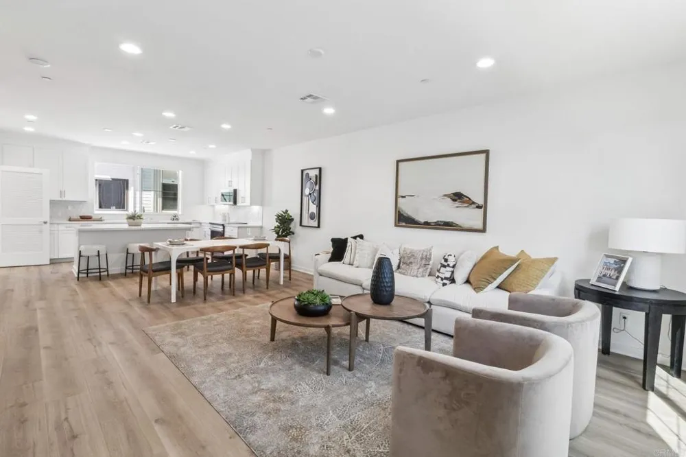 2652 Allium Way Carlsbad, CA 92008