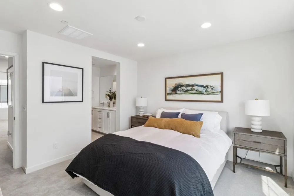 2652 Allium Way Carlsbad, CA 92008