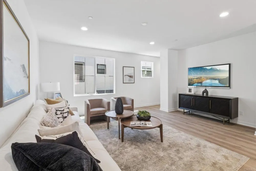 2652 Allium Way Carlsbad, CA 92008