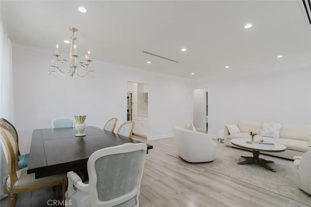 14232 Hart Van Nuys, CA 91405