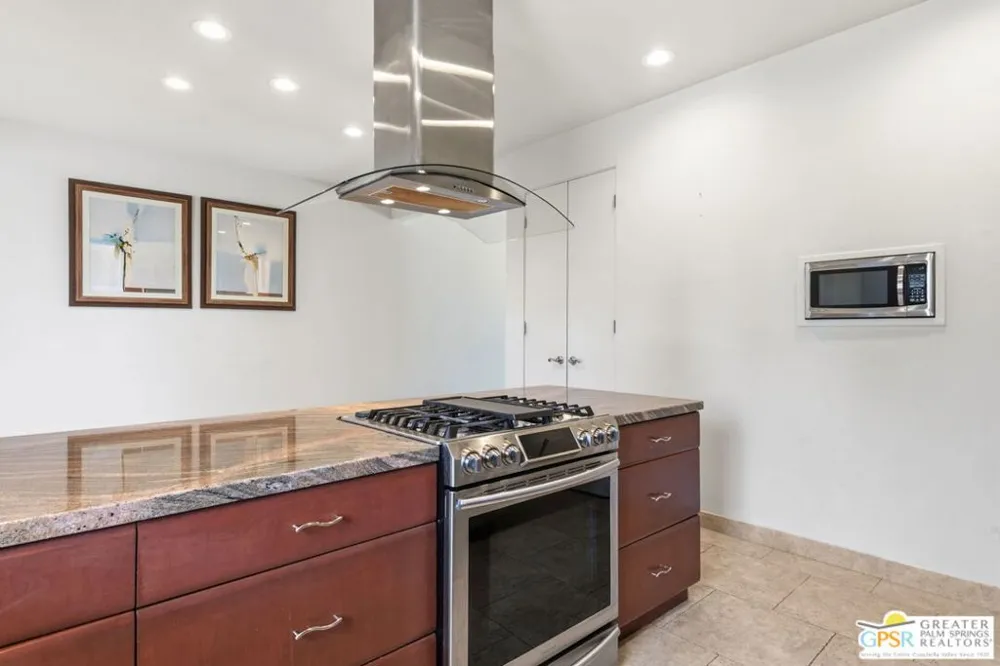 143 Desert West Drive Rancho Mirage, CA 92270