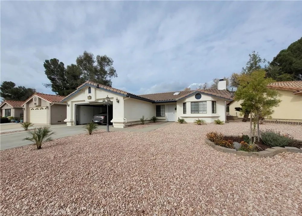 2624 Beech Tree Hemet, CA 92545