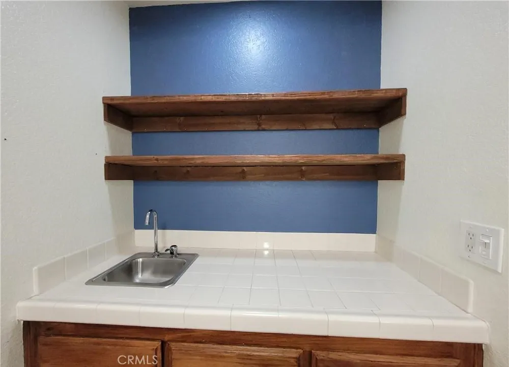 2624 Beech Tree Hemet, CA 92545
