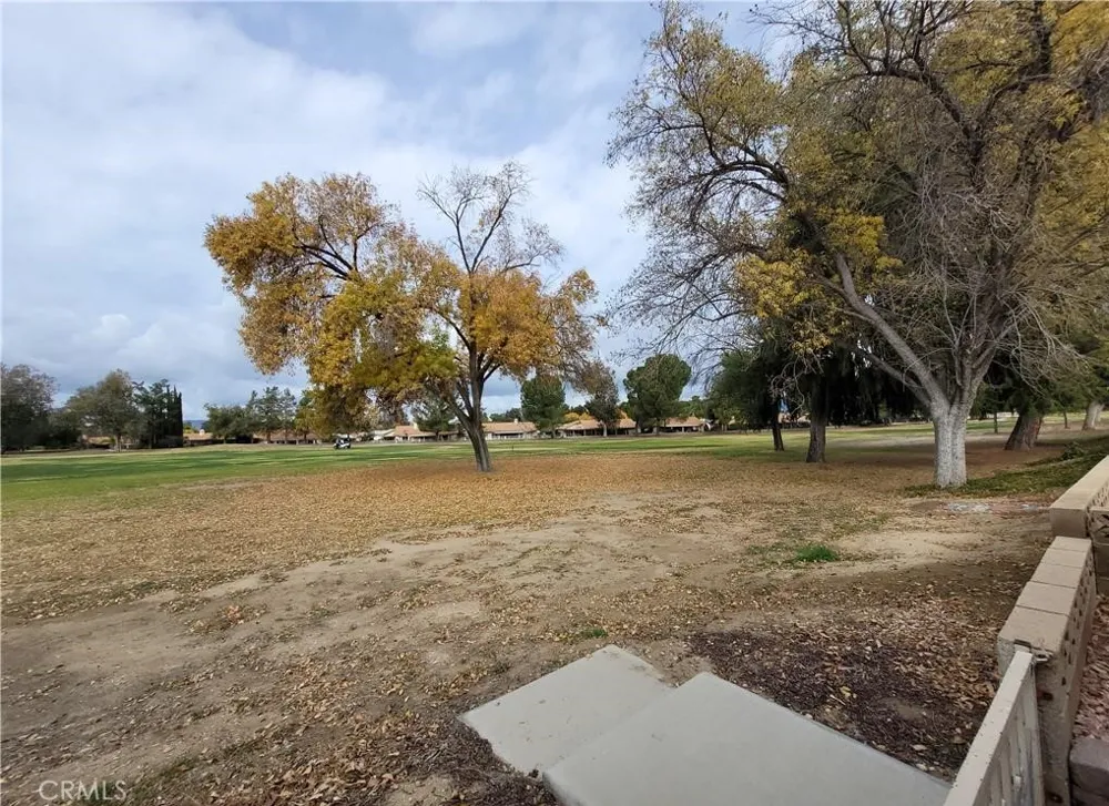 2624 Beech Tree Hemet, CA 92545