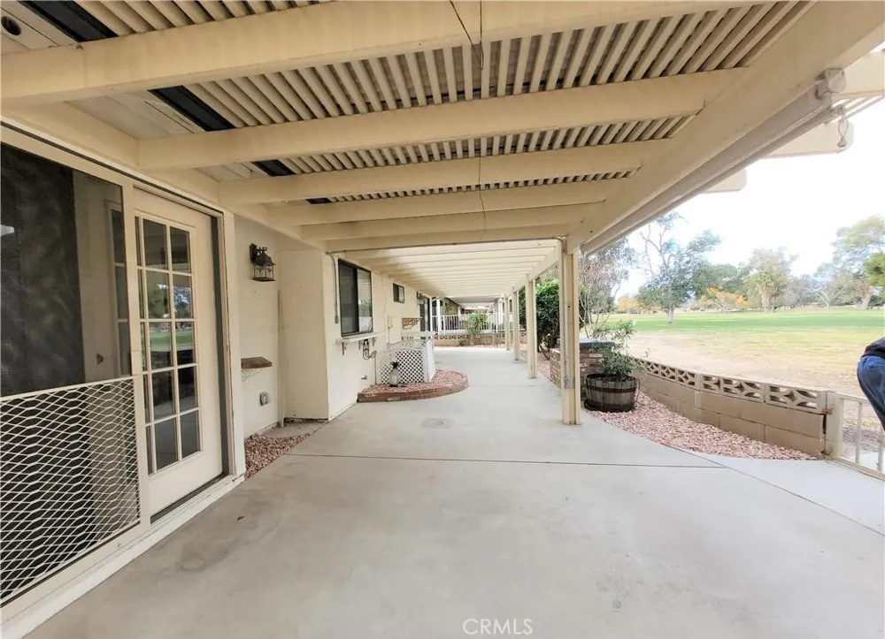 2624 Beech Tree Hemet, CA 92545
