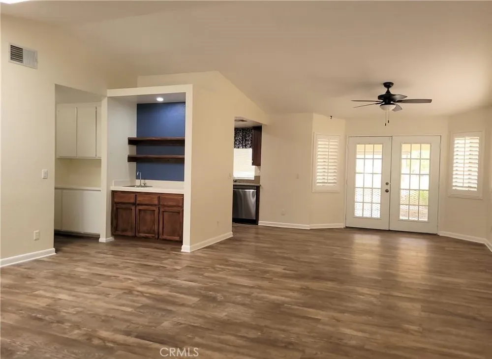 2624 Beech Tree Hemet, CA 92545