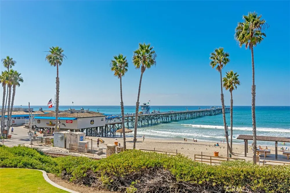 31508 W Nine Laguna Niguel, CA 92677
