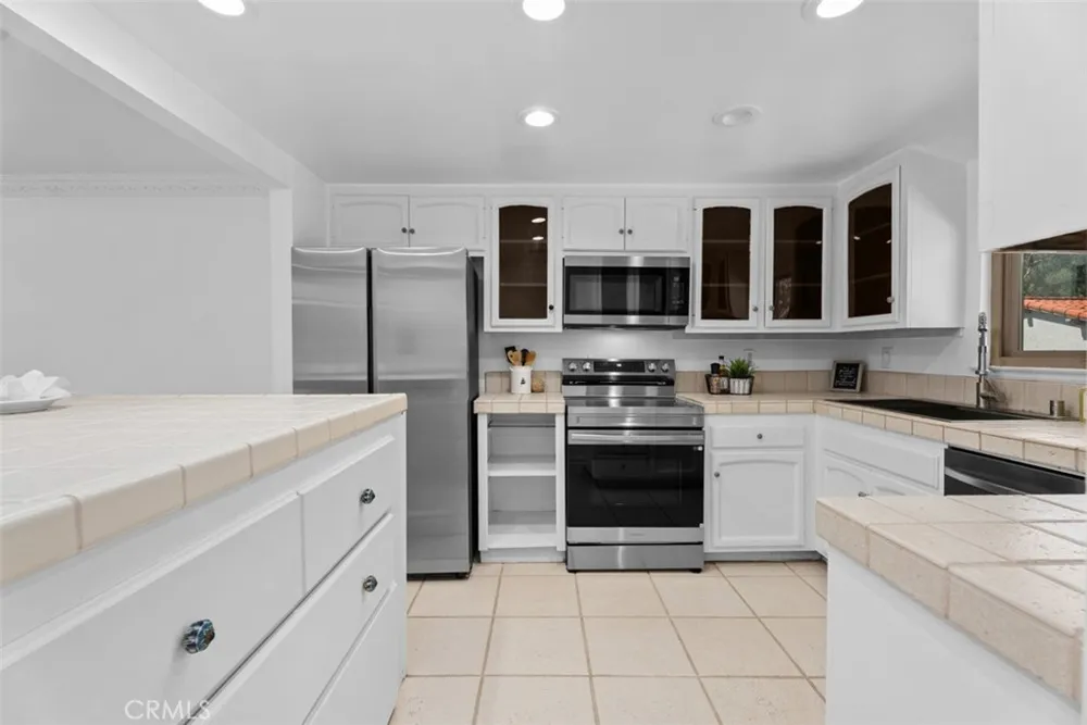 31508 W Nine Laguna Niguel, CA 92677