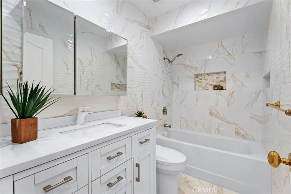 31508 W Nine Laguna Niguel, CA 92677