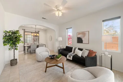 623 Calle Vibrante