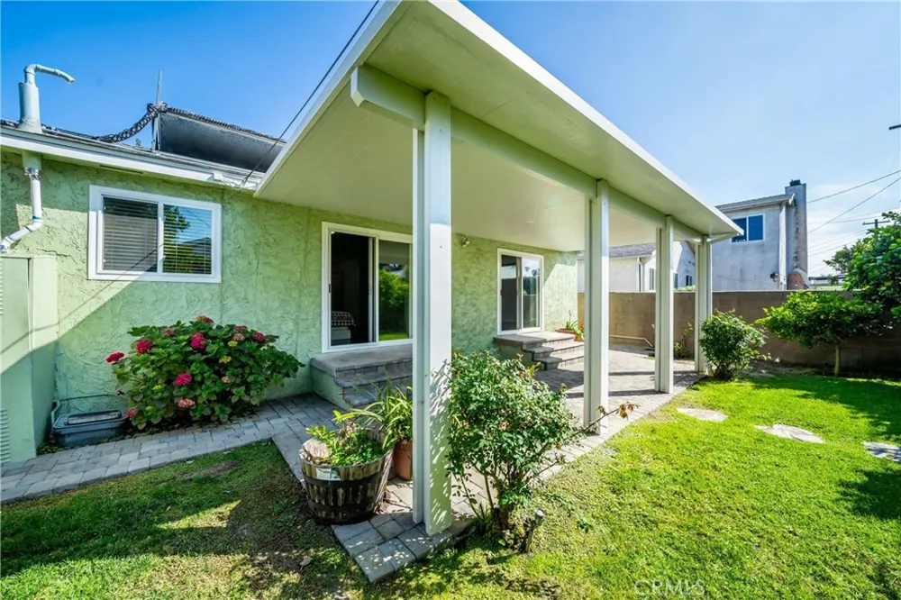12047 Hammack Culver City, CA 90230