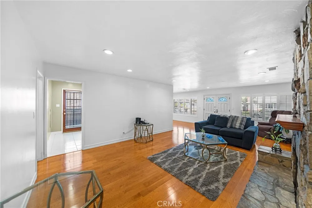 12047 Hammack Culver City, CA 90230