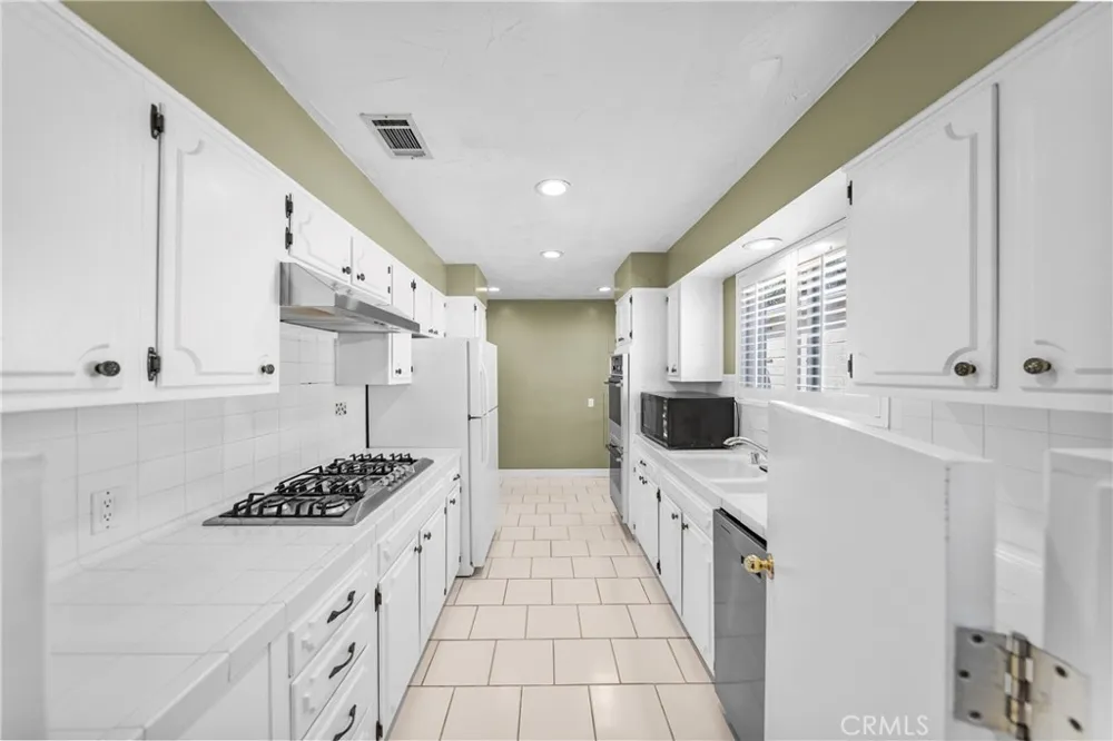 12047 Hammack Culver City, CA 90230