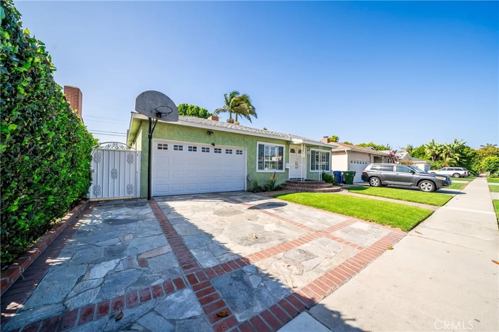 12047 Hammack Culver City, CA 90230