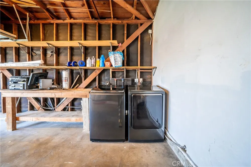12047 Hammack Culver City, CA 90230