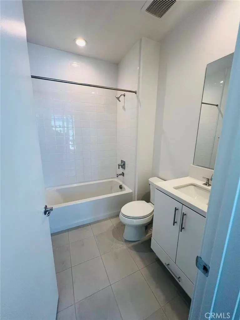 285 Remy Ln Montebello, CA 90640