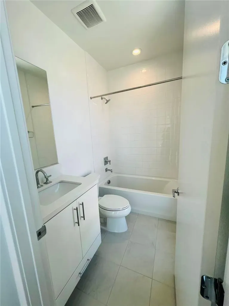 285 Remy Ln Montebello, CA 90640