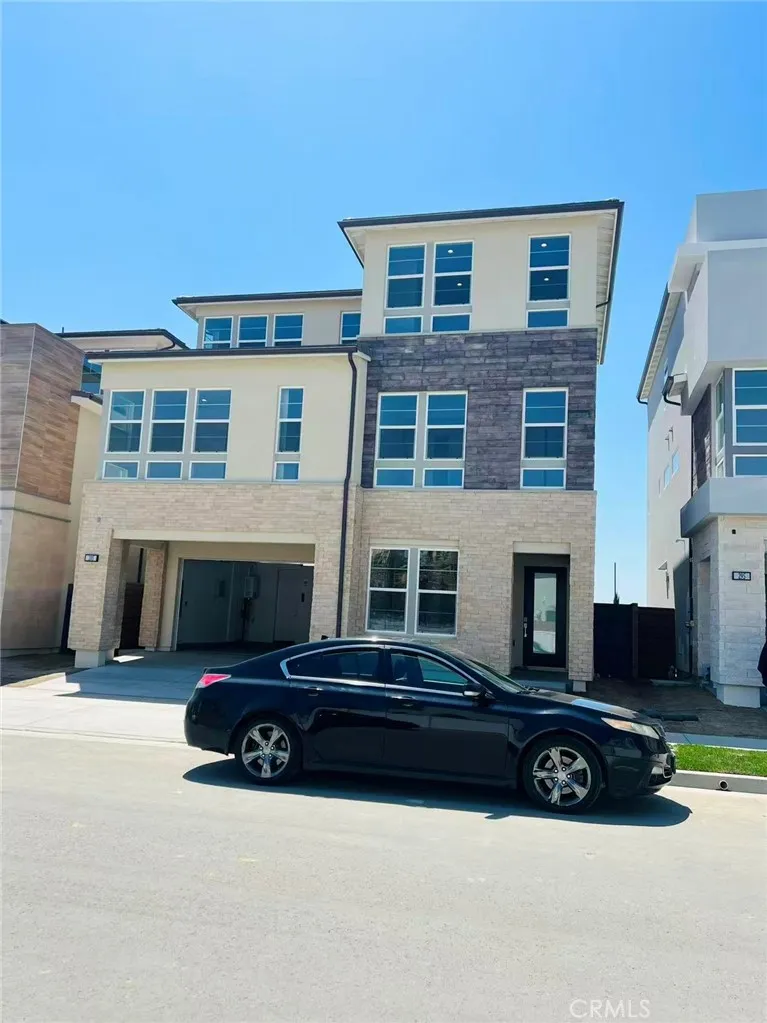 285 Remy Ln Montebello, CA 90640
