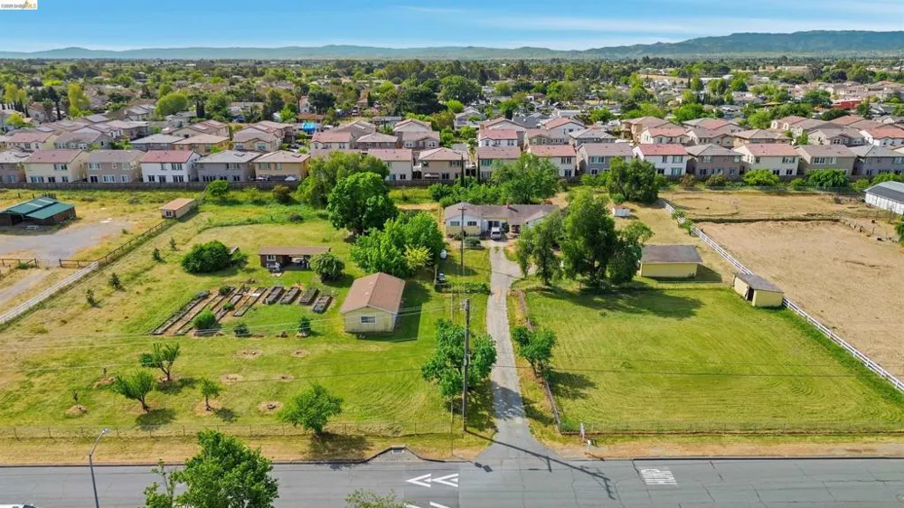 209 Honey Ln Oakley, CA 94561