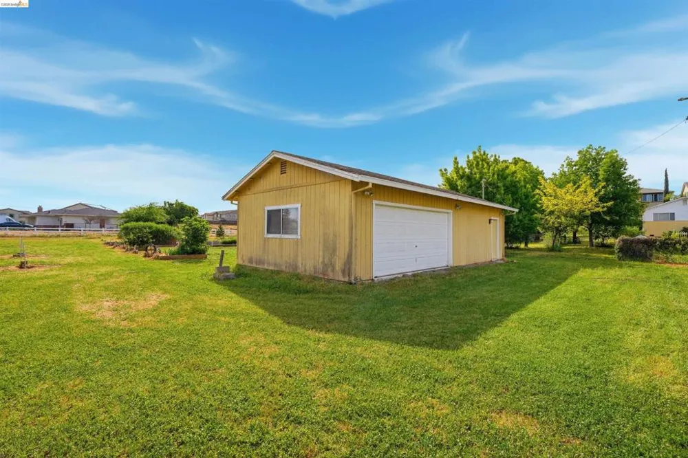209 Honey Ln Oakley, CA 94561