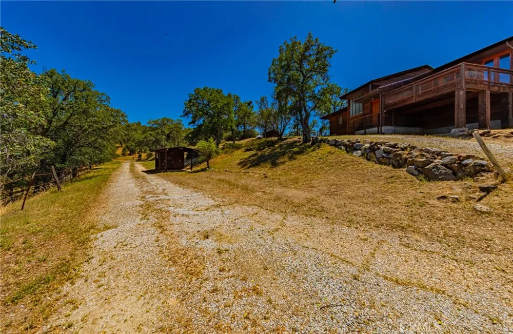 32774 Road 400 Coarsegold, CA 93614