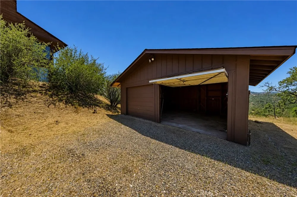 32774 Road 400 Coarsegold, CA 93614