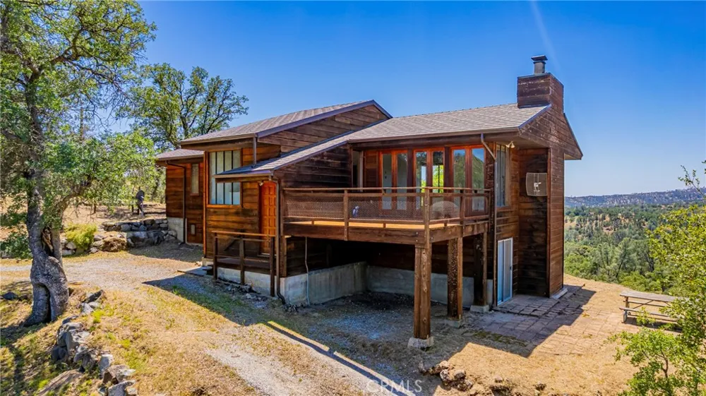 32774 Road 400 Coarsegold, CA 93614
