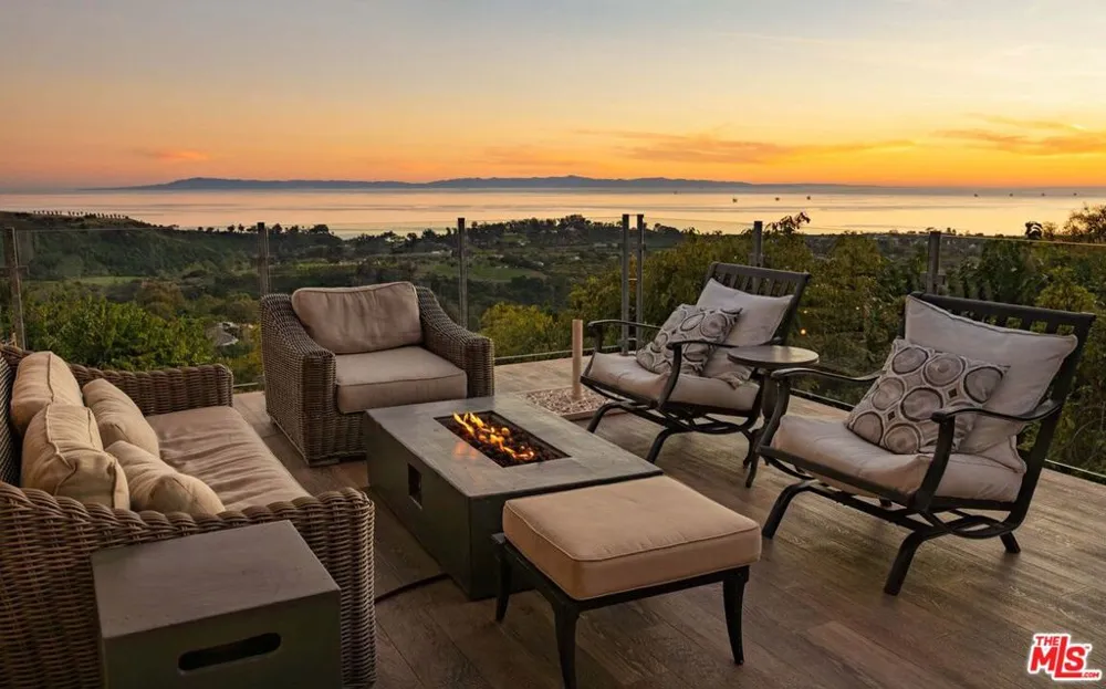 7401 Shepard Mesa Road Carpinteria, CA 93013