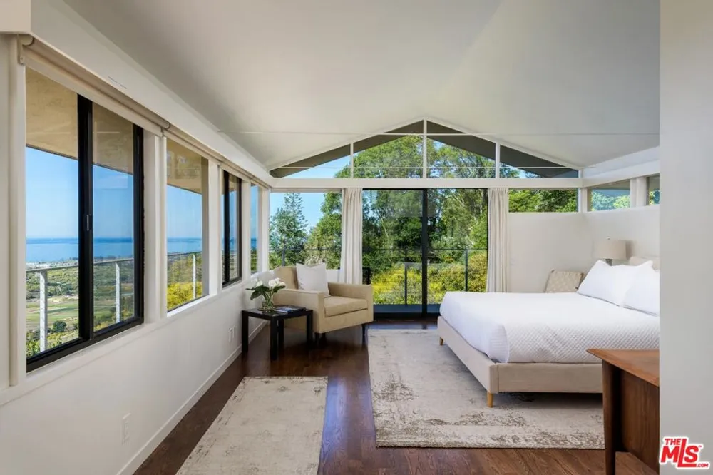 7401 Shepard Mesa Road Carpinteria, CA 93013