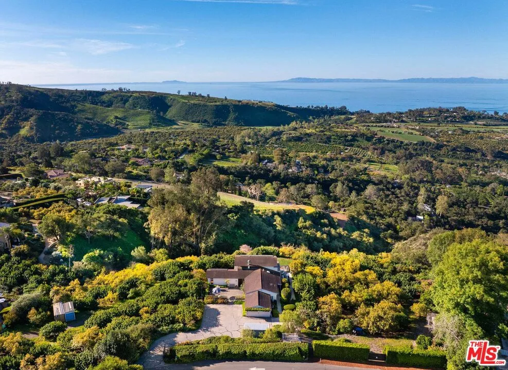 7401 Shepard Mesa Road Carpinteria, CA 93013