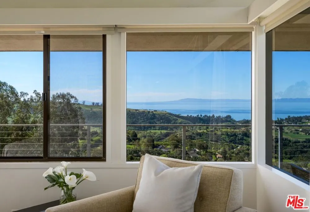 7401 Shepard Mesa Road Carpinteria, CA 93013