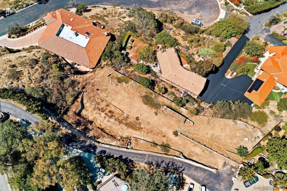 4888 Mount Helix Dr La Mesa, CA 91941