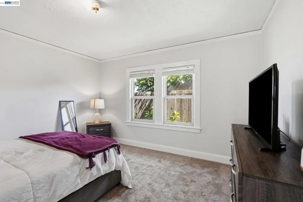 560 41St St Richmond, CA 94805