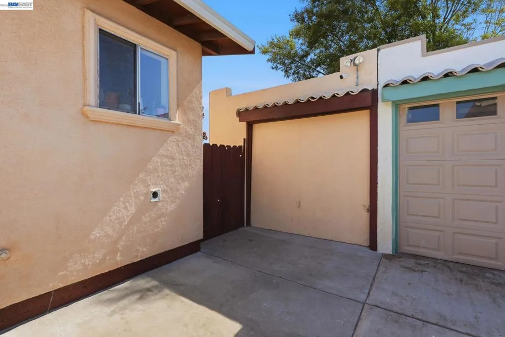 560 41St St Richmond, CA 94805