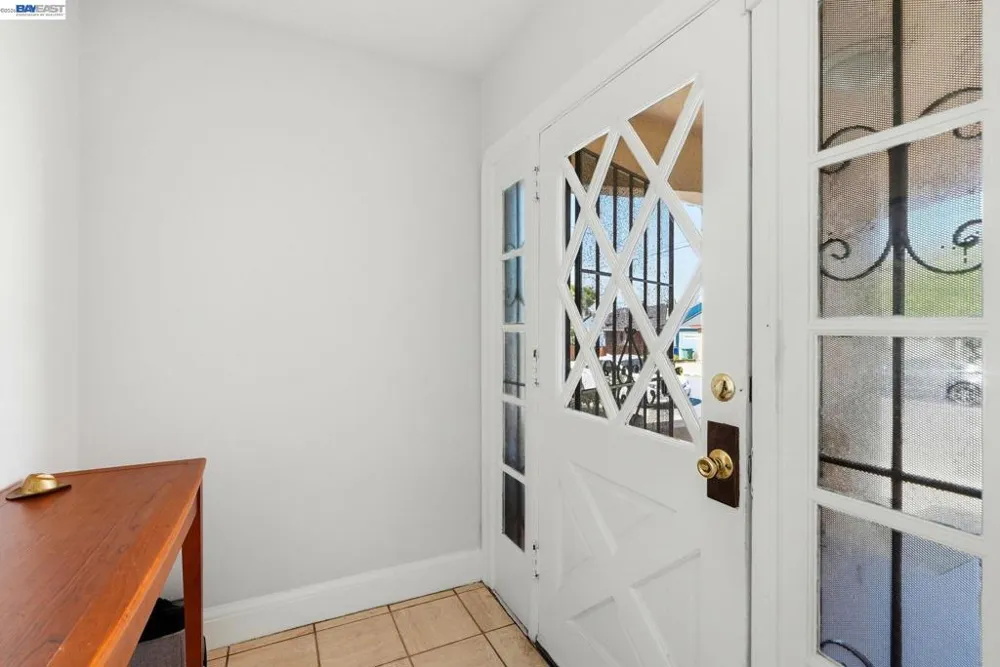 560 41St St Richmond, CA 94805