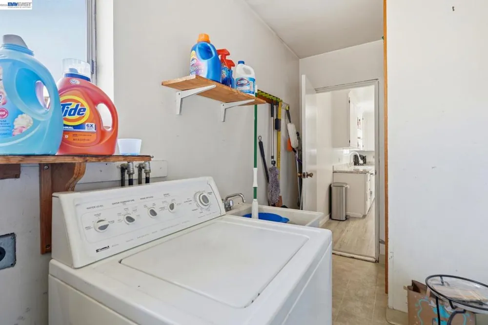 560 41St St Richmond, CA 94805