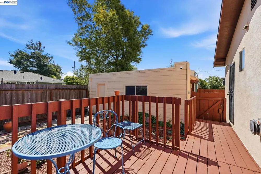 560 41St St Richmond, CA 94805