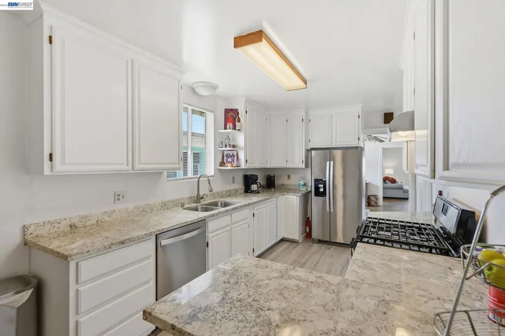 560 41St St Richmond, CA 94805