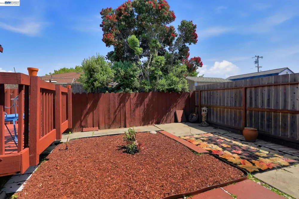 560 41St St Richmond, CA 94805