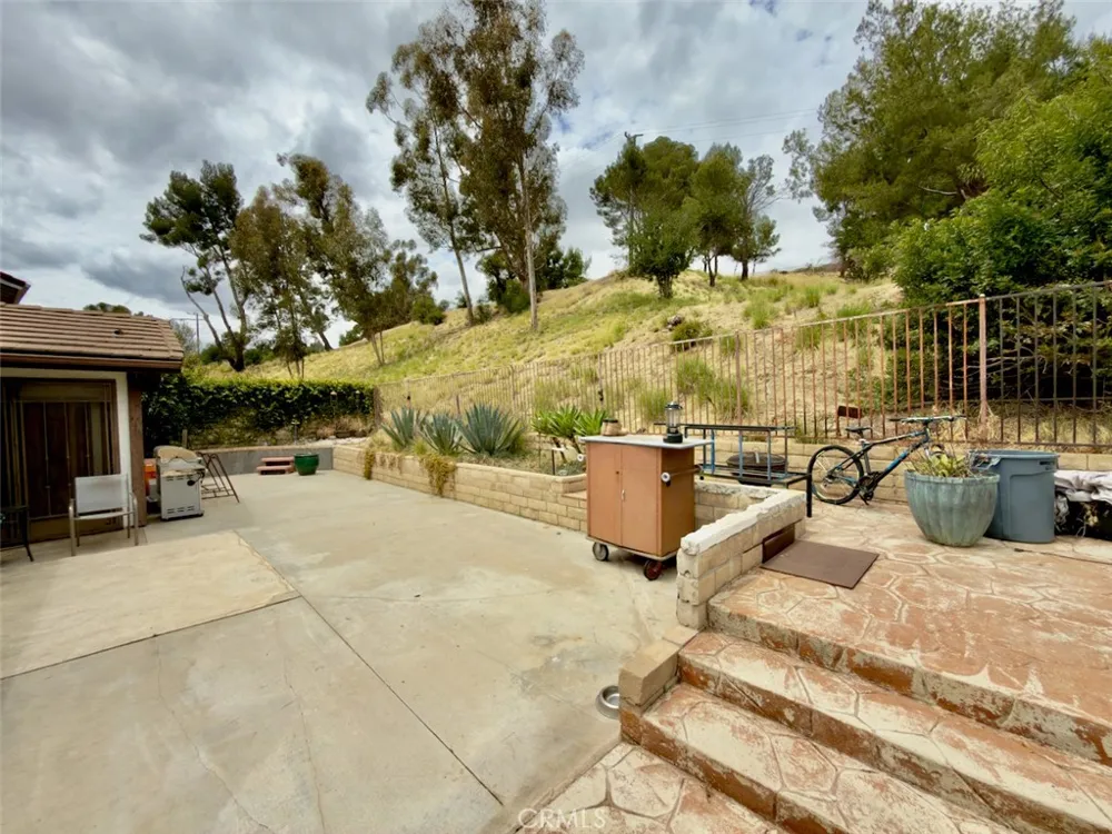 16035 Circle Diamond Road Sylmar, CA 91342