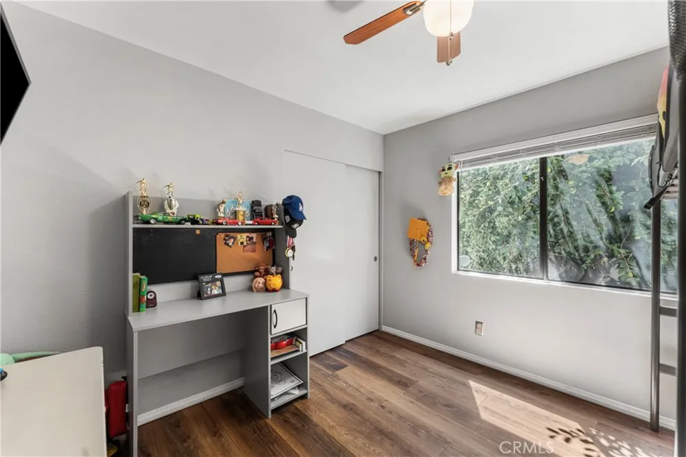 16035 Circle Diamond Road Sylmar, CA 91342