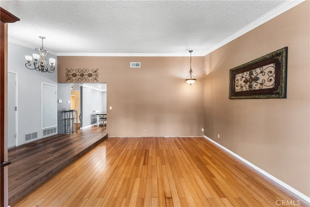 16035 Circle Diamond Road Sylmar, CA 91342