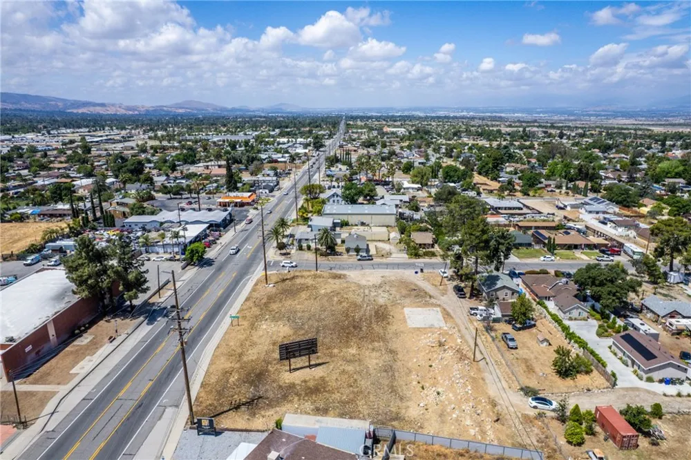 Mentone Mentone, CA 92359