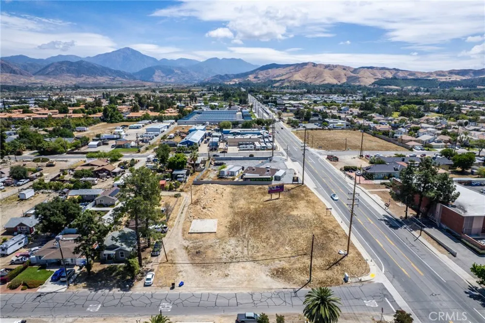 Mentone Mentone, CA 92359