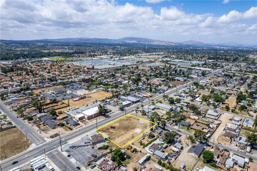Mentone Mentone, CA 92359