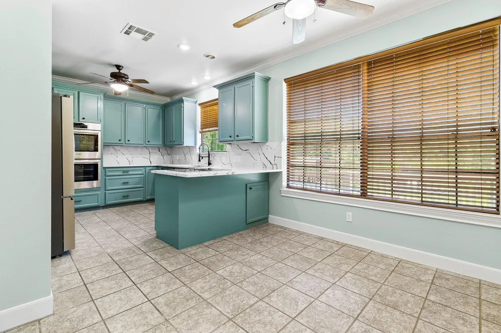 560 Lake Grove Drive Coldspring, TX 77331