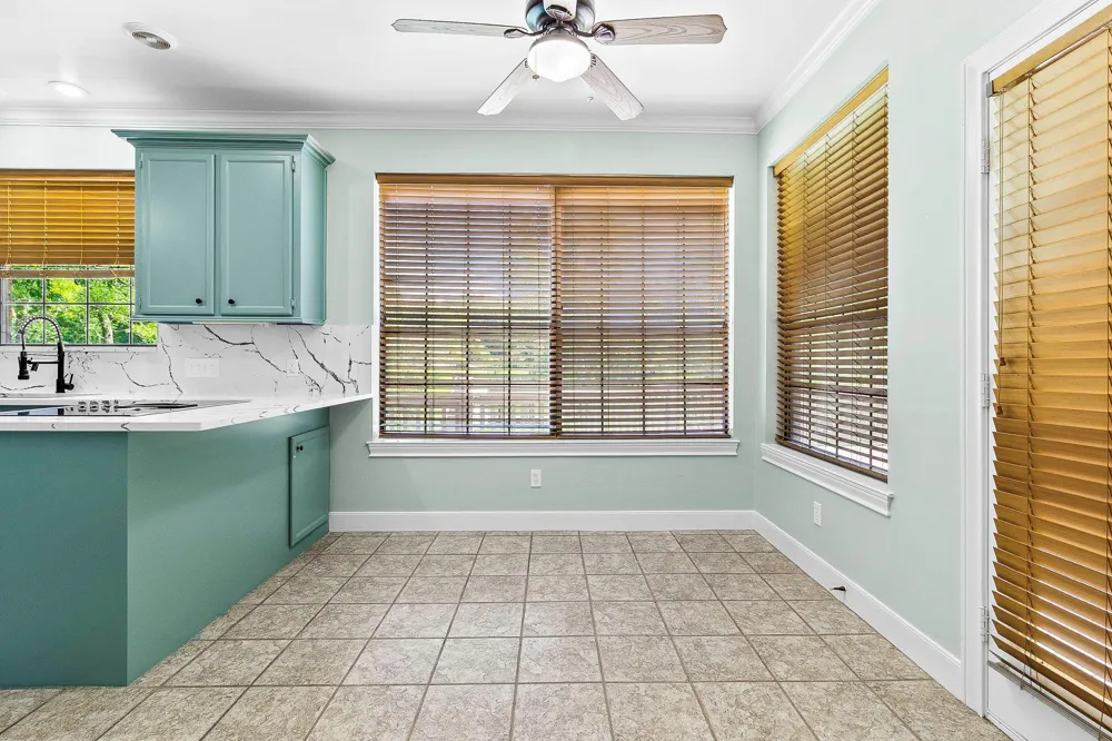 560 Lake Grove Drive Coldspring, TX 77331